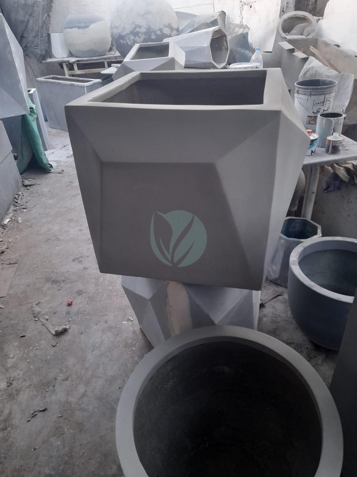 Jardinière cubique géométrique - الصورة 4